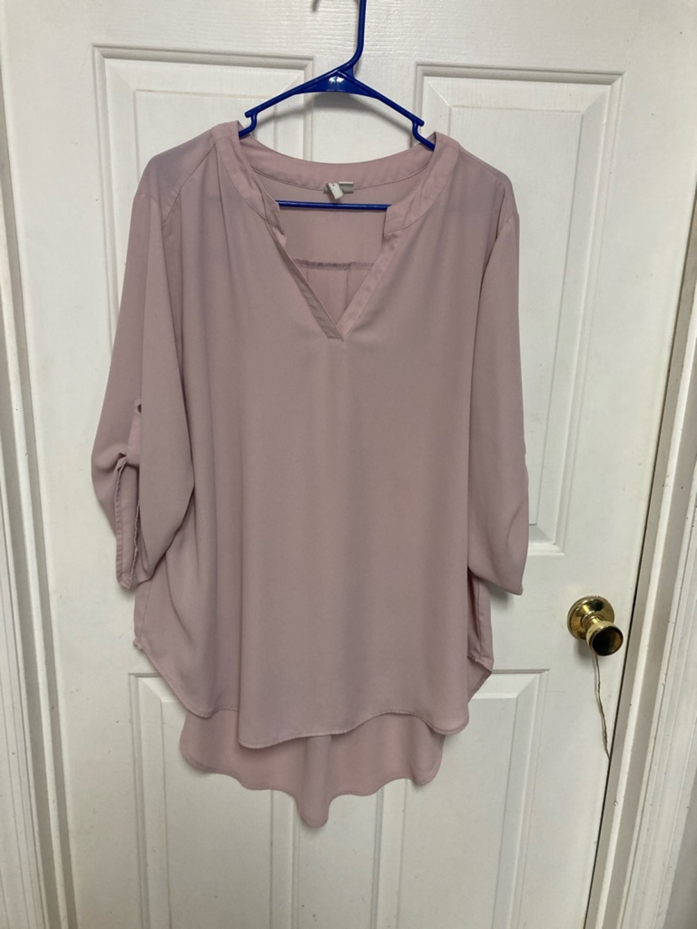 Lightweight V-Neck Tunic Top in Dusty Pink